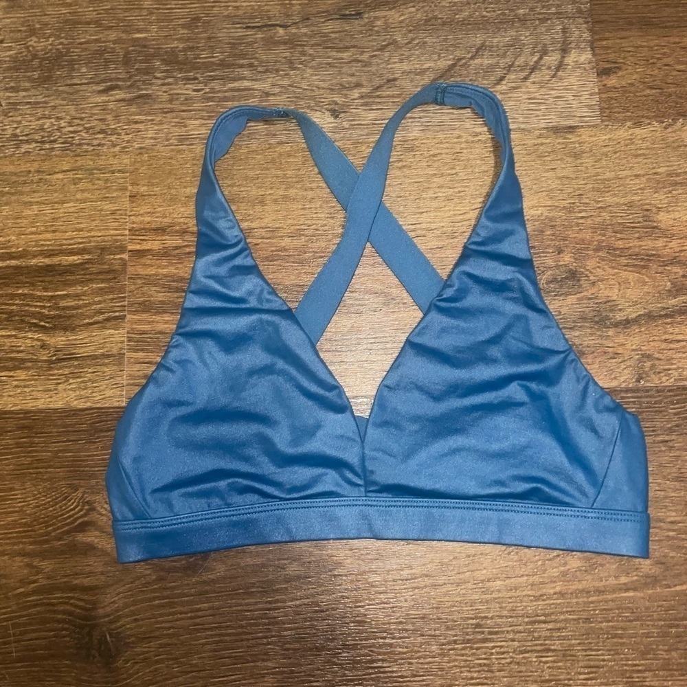 Victoria’s Secret Sport Teal Shimmer Wet Look Sports Bra Size Medium